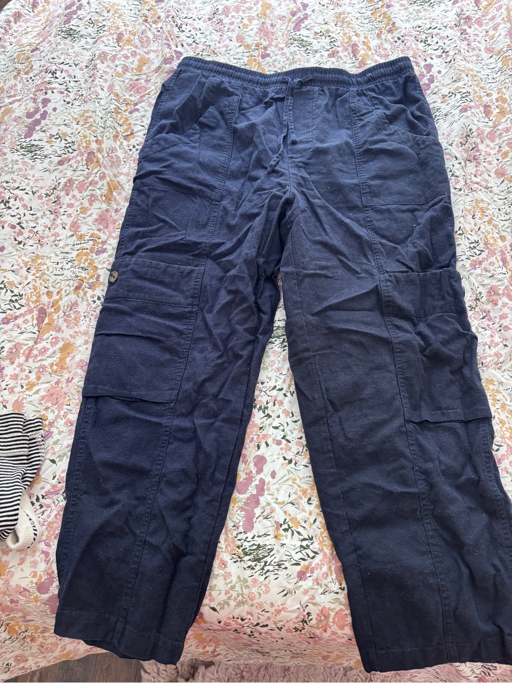 Joie women’s Dark Navy Cargo Pants with Drawstring Waist